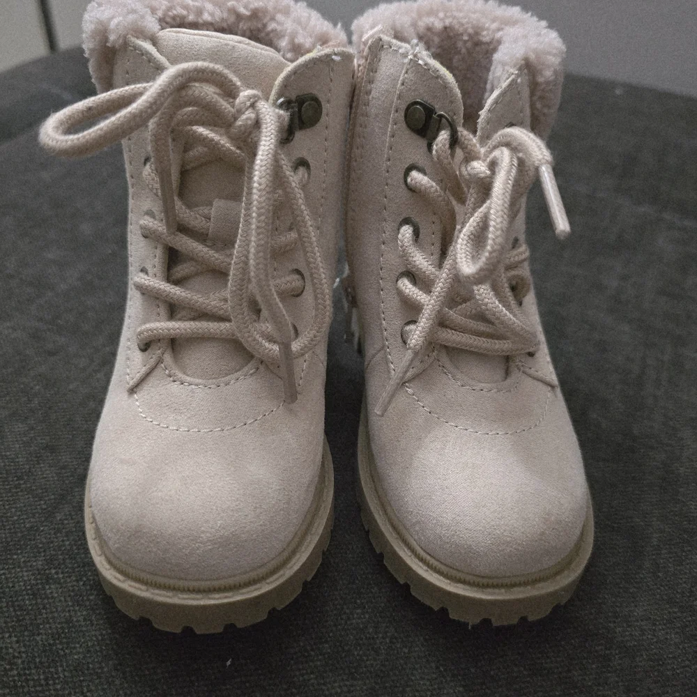 Old Navy cute lace